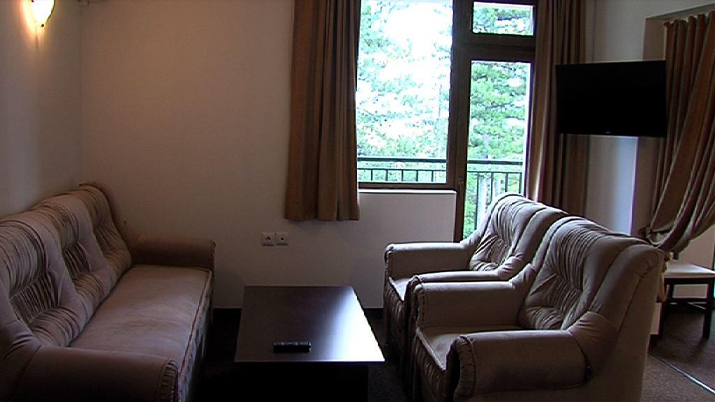 Motel Koziyat Rog Malko Turnovo Ngoại thất bức ảnh