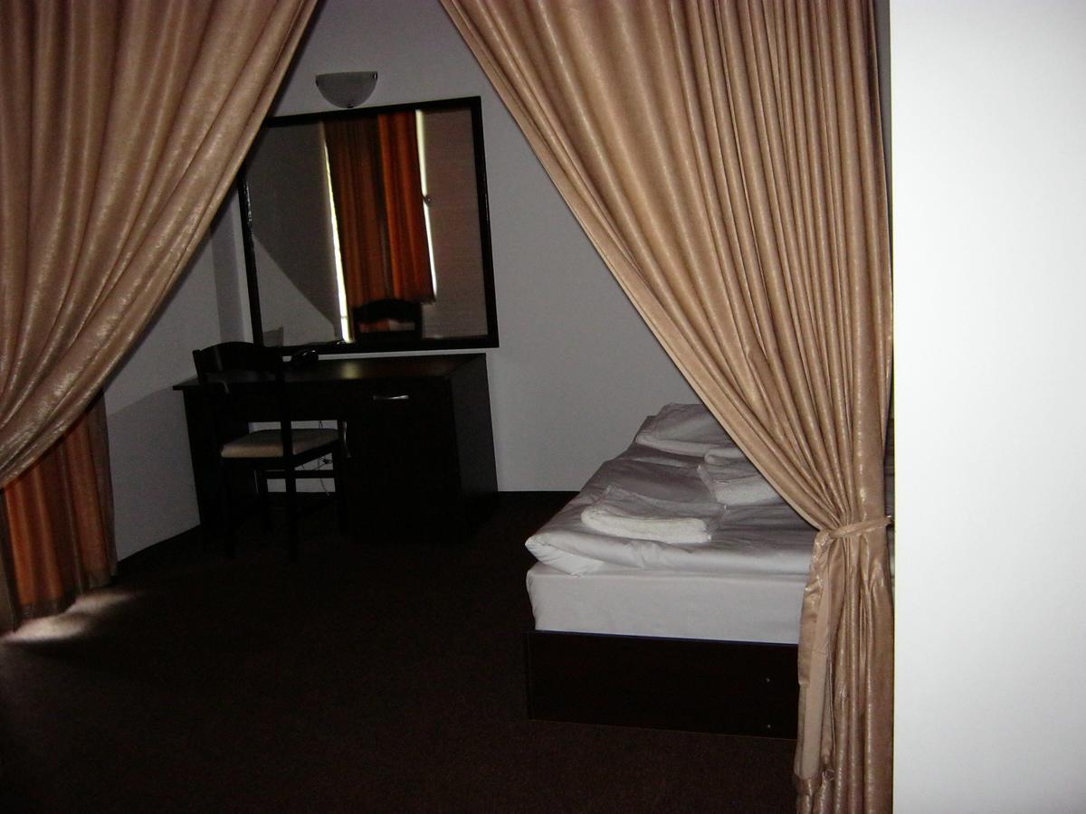 Motel Koziyat Rog Malko Turnovo Ngoại thất bức ảnh