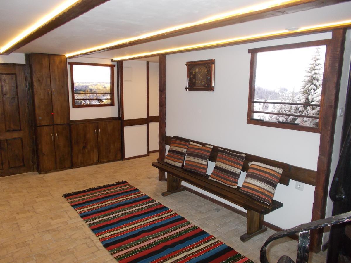 Motel Koziyat Rog Malko Turnovo Ngoại thất bức ảnh