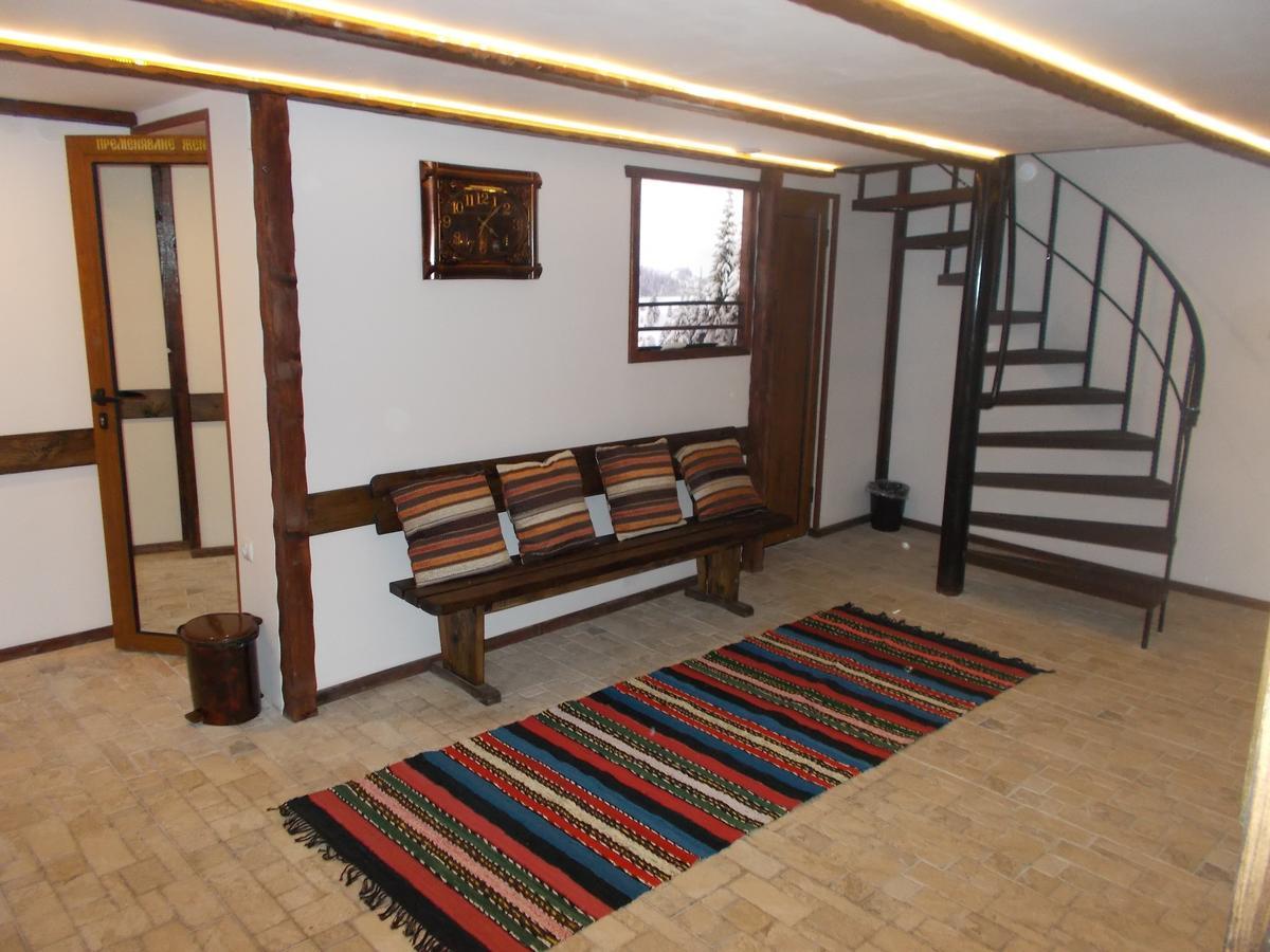 Motel Koziyat Rog Malko Turnovo Ngoại thất bức ảnh
